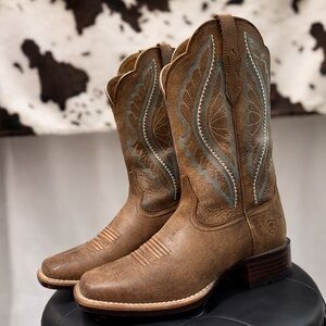 Ariat Women’s 6.5 PrimeTime Western Boot